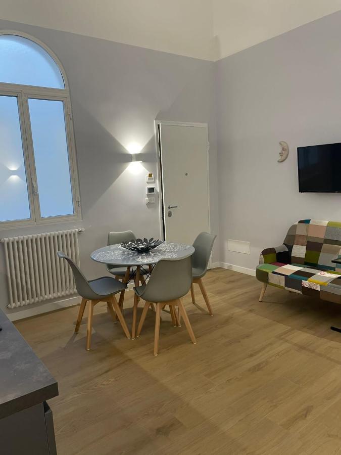 Luna&Sole Oreste Apartments - Self Check-In Bari Esterno foto