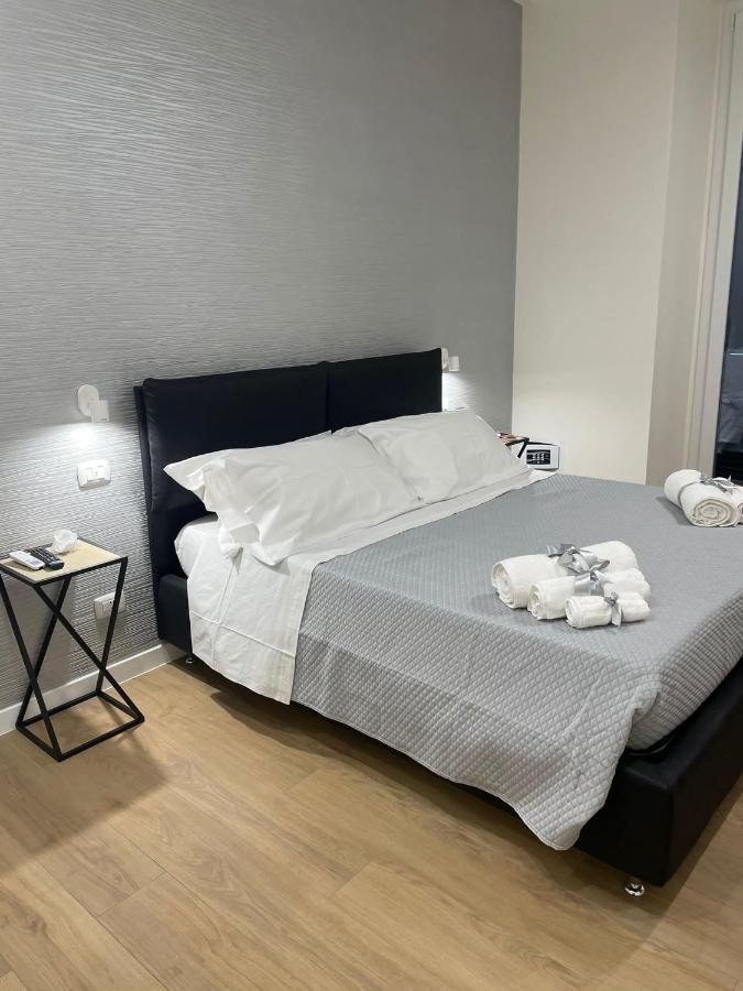Luna&Sole Oreste Apartments - Self Check-In Bari Esterno foto