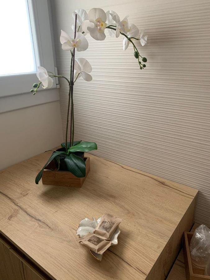 Luna&Sole Oreste Apartments - Self Check-In Bari Esterno foto